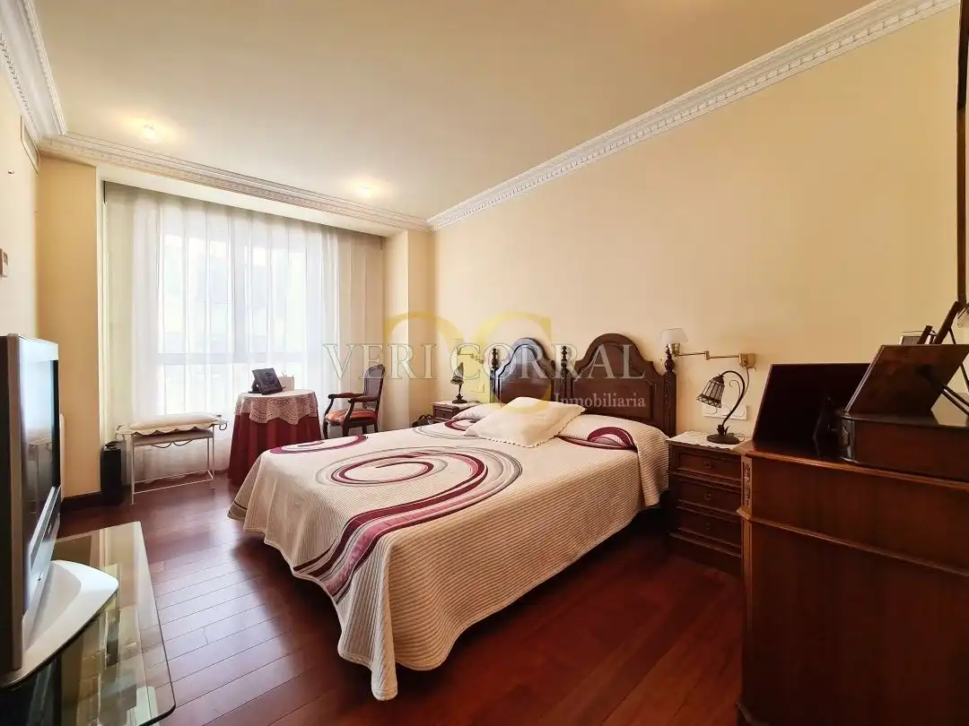 Bedroom of Flat for sale in Oviedo   with Heating, Terrace and Storage room