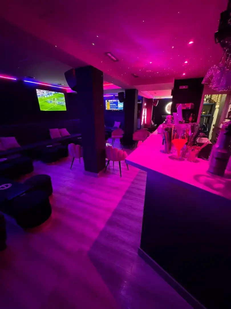 Local comercial en traspaso en Centre - Cordelles, imagen 7
