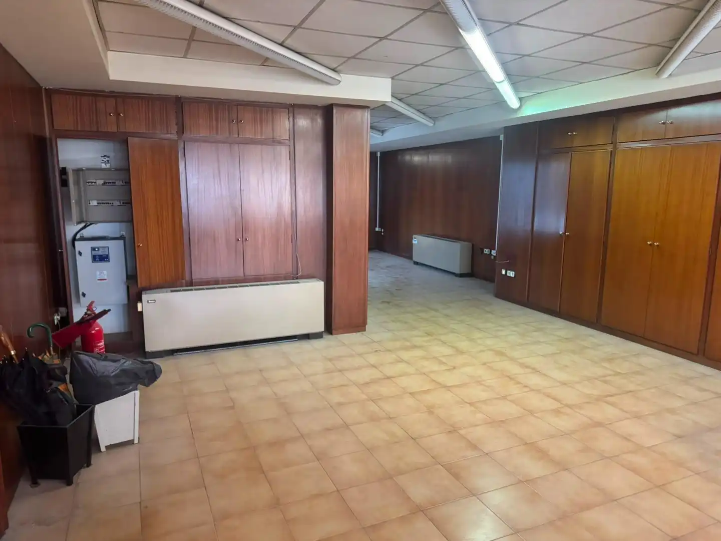 Local commercial à vendre à Calle Navas de Tolosa 12, imagen 2