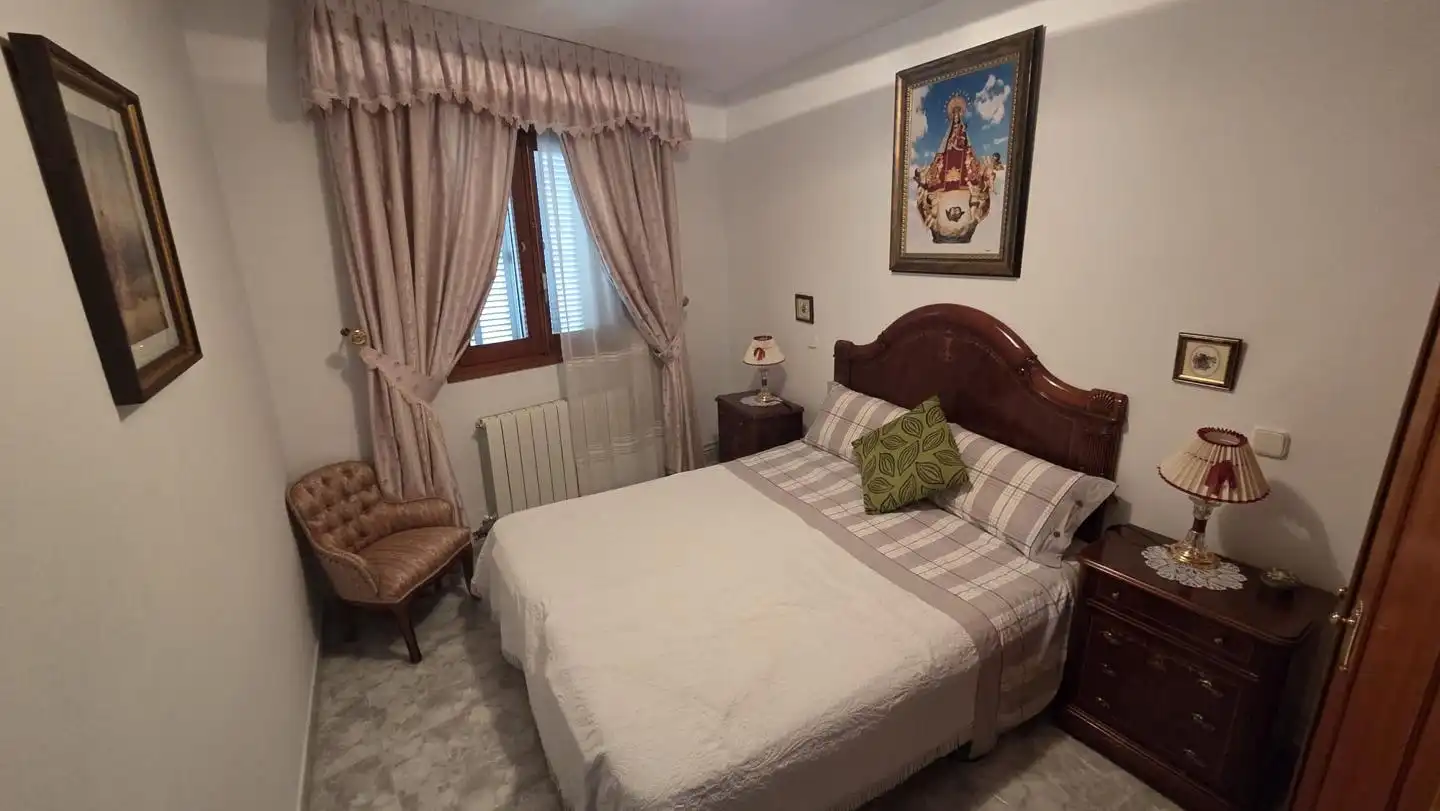 Bedroom of Houses for sale in El Hito   with Heating and Furnished
