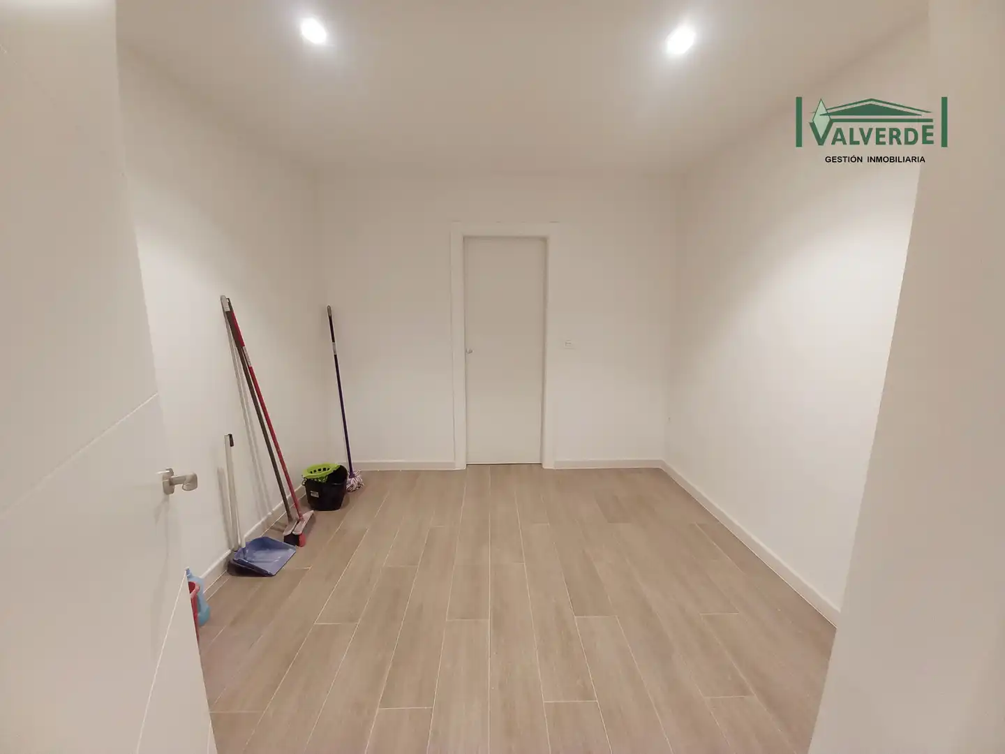 Commercial properties for rent in Calle Ángel, Centro - Sagrario
