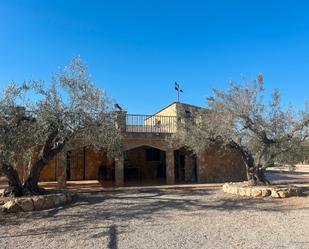 Vista exterior de Casa o xalet en venda en L'Ampolla amb Aire condicionat, Calefacció i Jardí privat