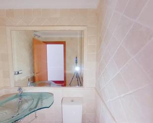 Bathroom of Flat for sale in Marbella  with Air Conditioner, Heating and Private garden