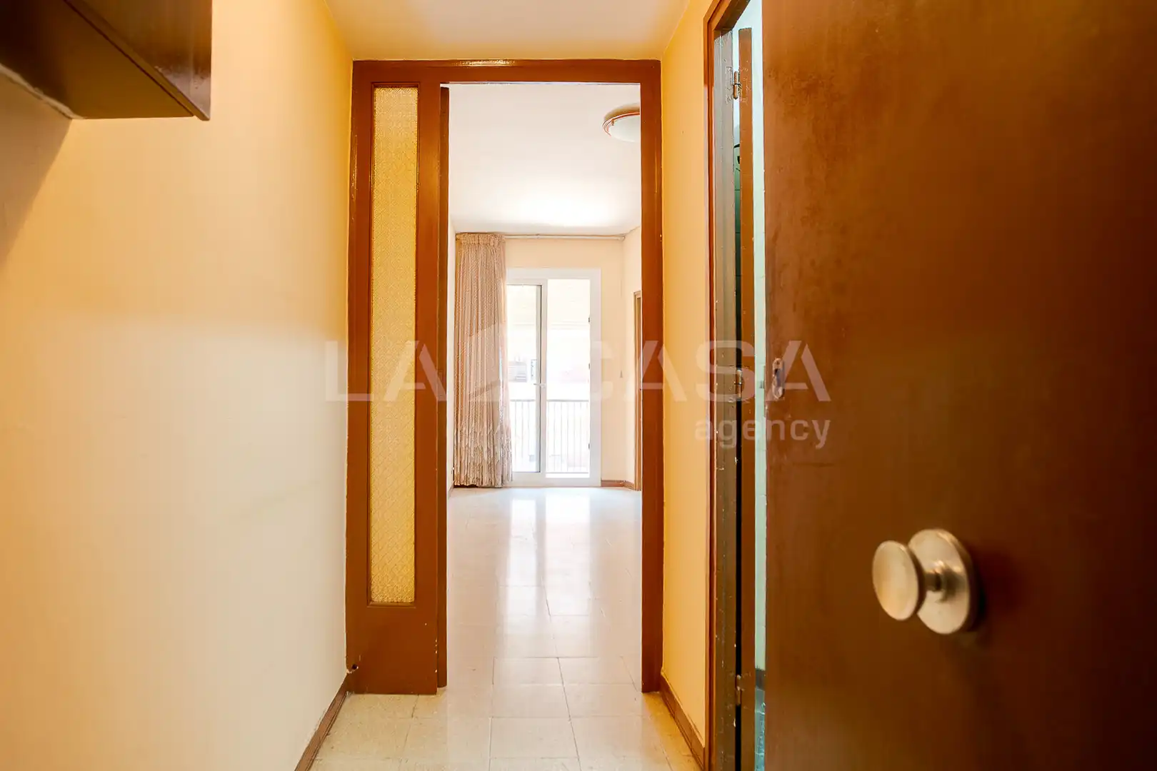 Piso en venta en Barcelona con Balcón
