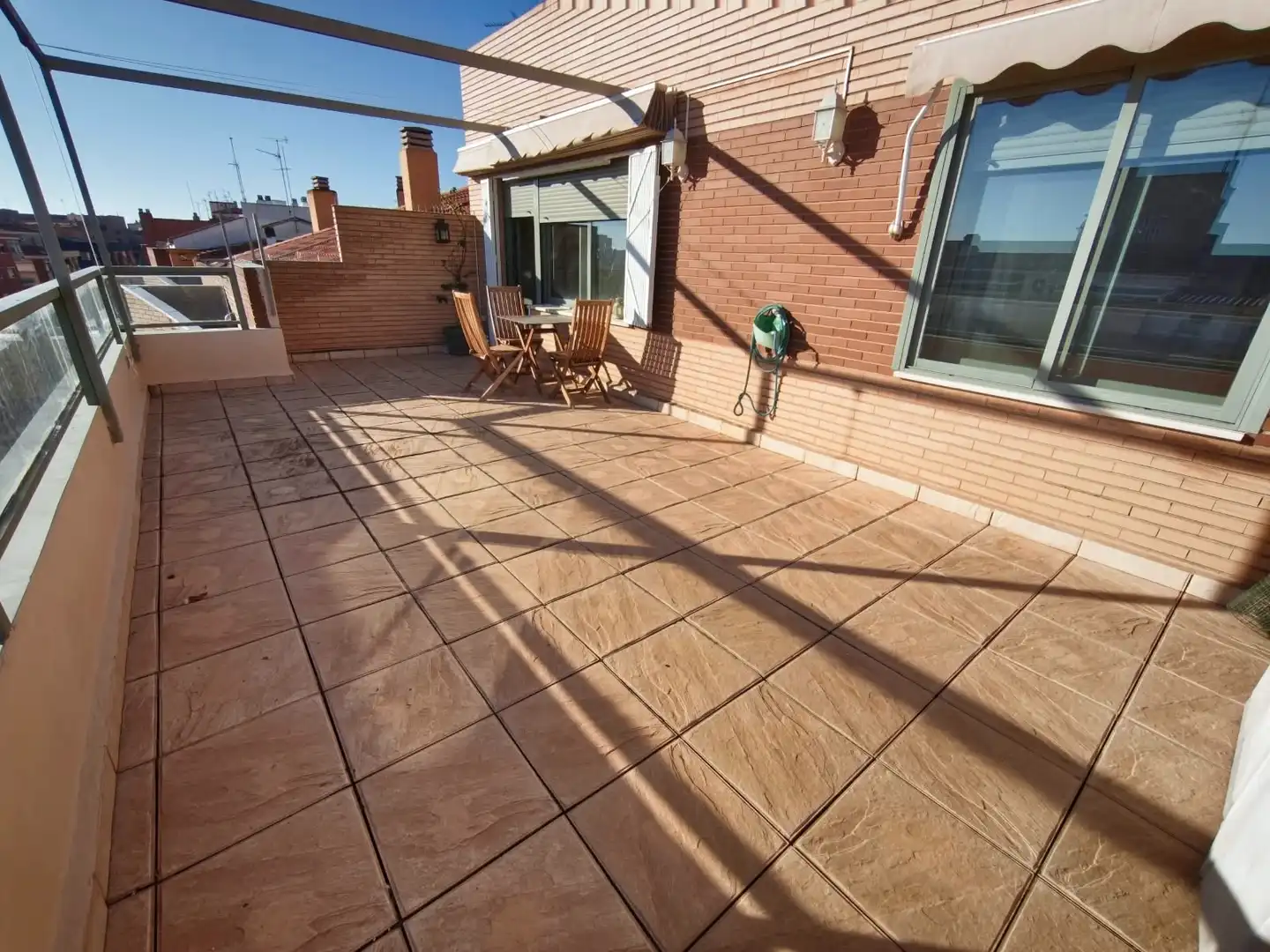 Terrasse von Dachboden zur Miete in Feria