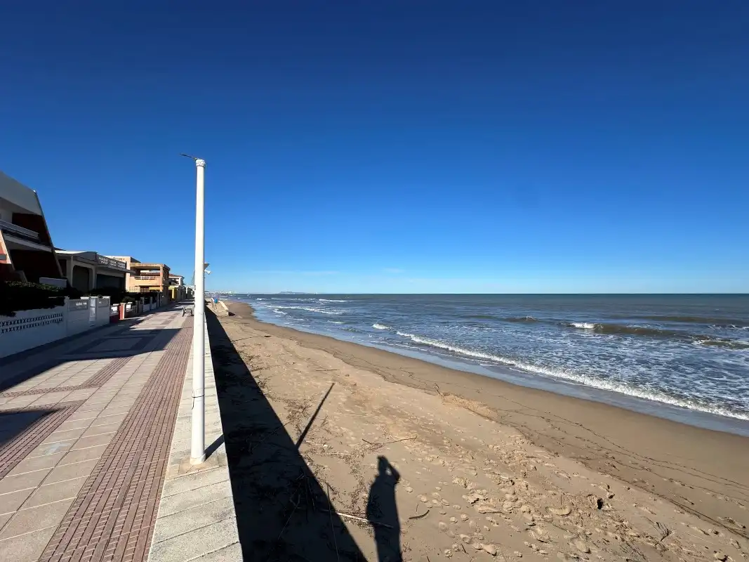 Vista exterior de Piso en venta en Piles con Aire acondicionado
