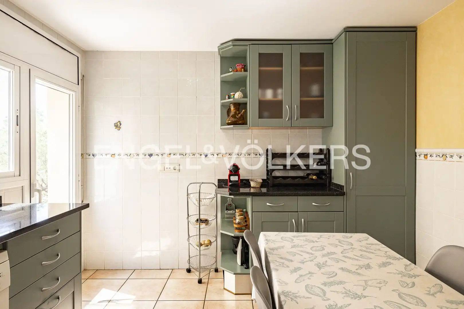 Cocina de Casa o chalet en venta en Arenys de Mar con Calefacción, Jardín privado y Terraza