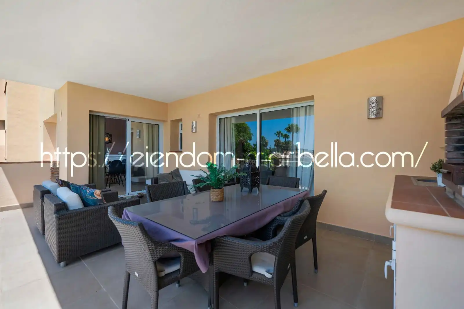 Terrasse von Wohnungen zum Verkauf in Marbella mit Klimaanlage, Terrasse und Möbliert