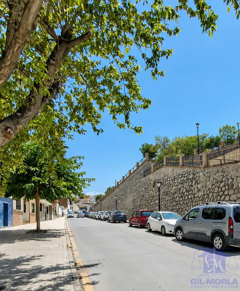Vista exterior de Casa o xalet en venda en Vélez-Málaga amb Aire condicionat, Terrassa i Moblat