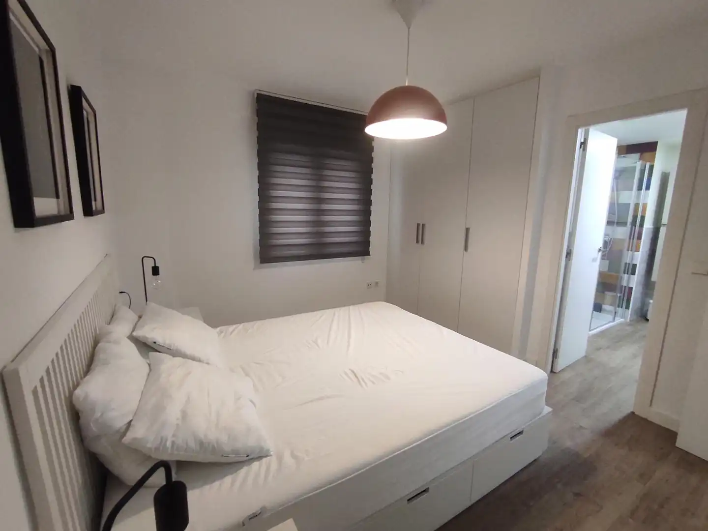 Schlafzimmer von Wohnungen zur Miete in Valencia mit Klimaanlage, Heizung und Terrasse