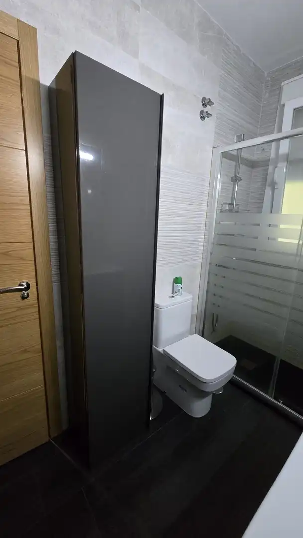 Baño de Apartamento en venta en Madrid con Calefacción y Amueblado