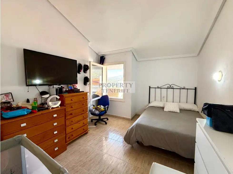 Habitación de Piso en venta en Adeje con Terraza, Piscina y Amueblado