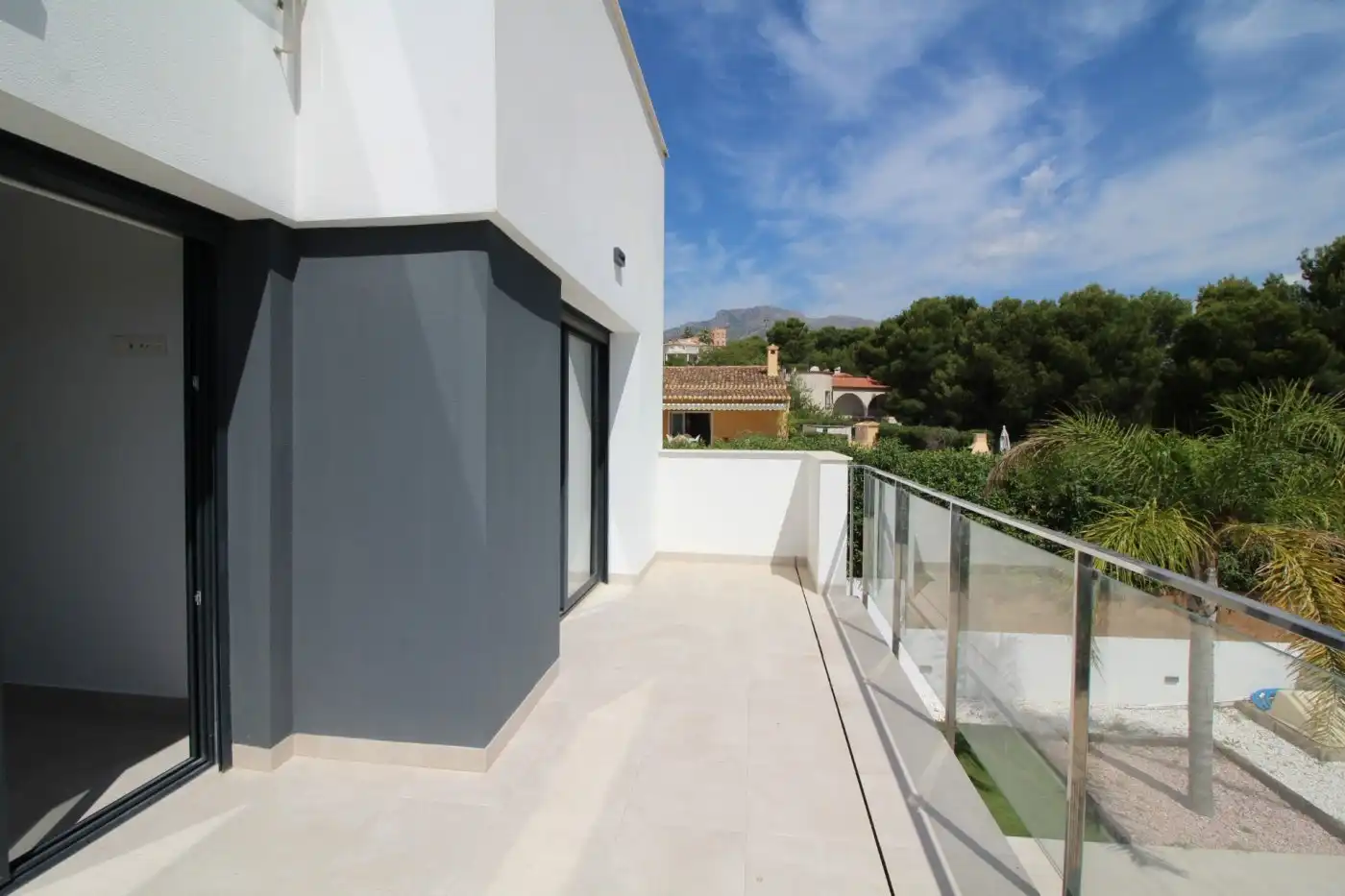 Vista exterior de Casa o chalet en venta en La Nucia con Aire acondicionado, Calefacción y Jardín privado
