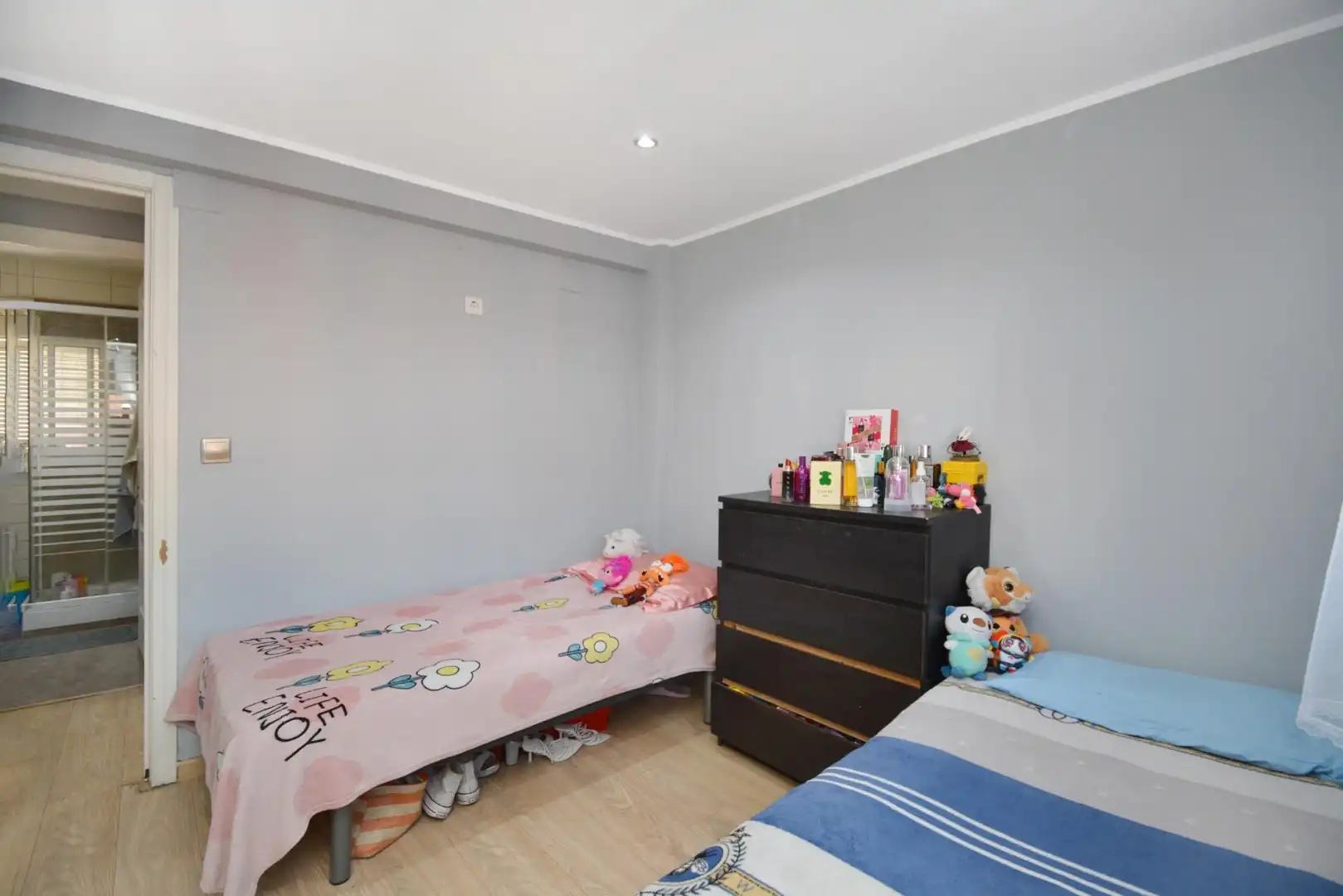Schlafzimmer von Wohnung zum Verkauf in Zaragoza mit Klimaanlage und Heizung