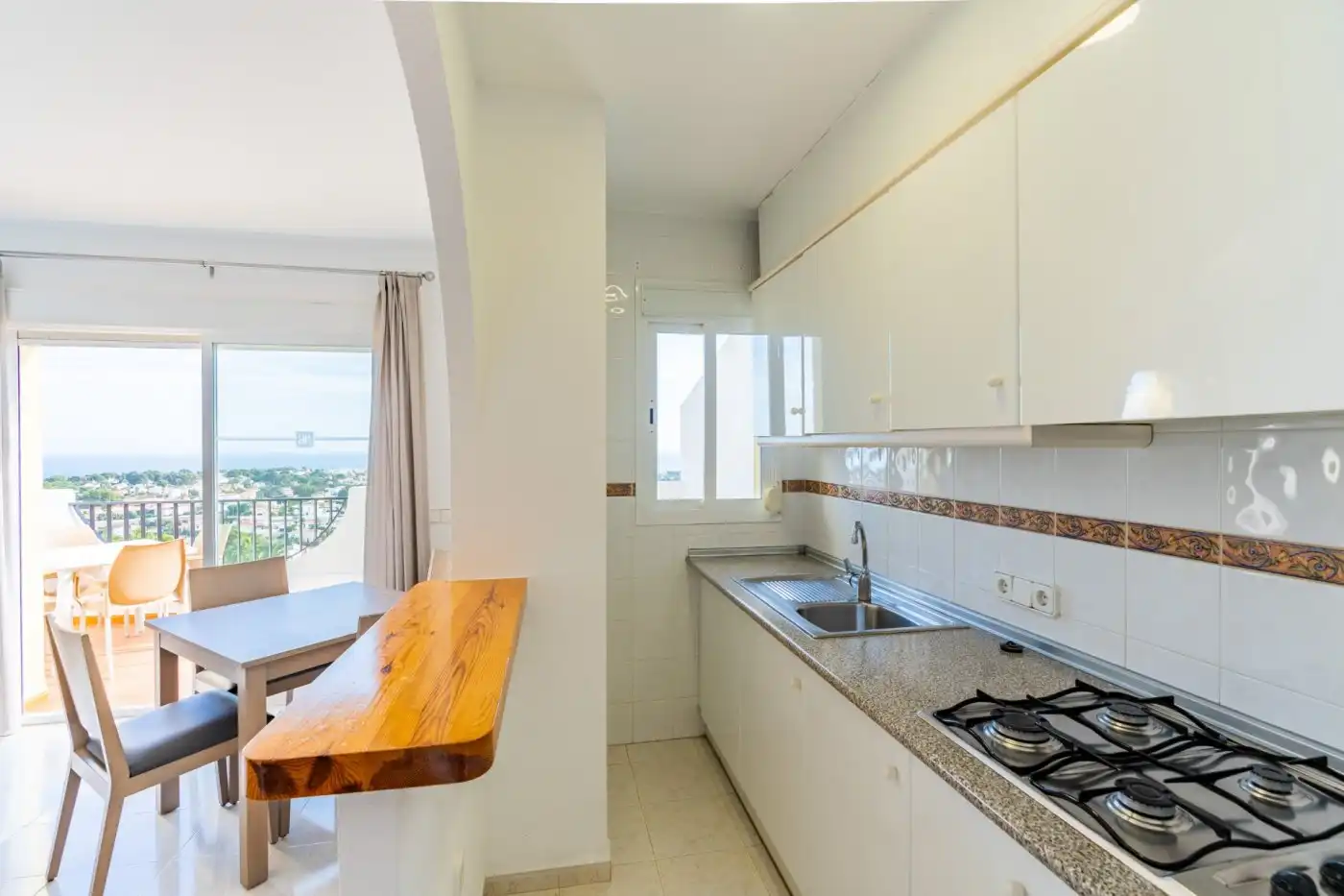 Kitchen of Flat for sale in Calpe / Calp  with Swimming Pool