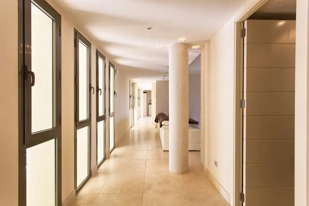 Apartamento de alquiler en Benahavís con Aire acondicionado, Calefacción y Jardín privado
