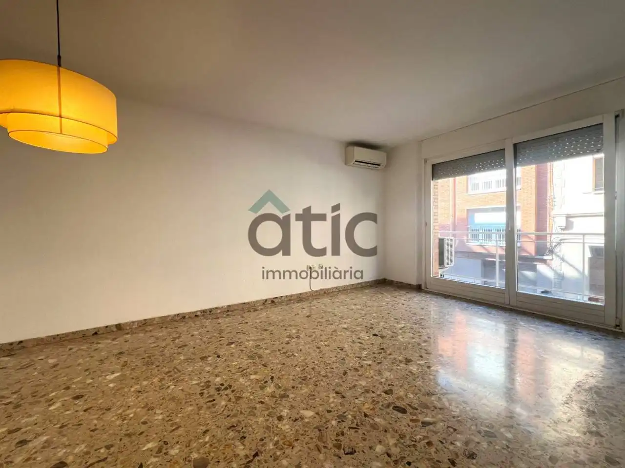 Wohnung zur Miete in Calle Saclosa, Plaça Catalunya