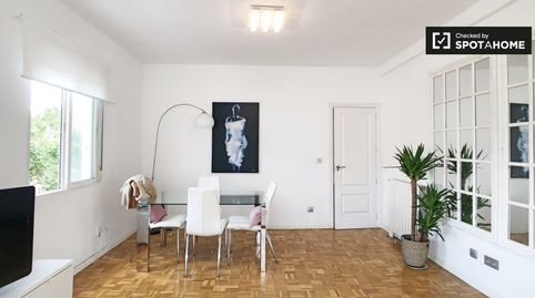 Foto 2 von Zimmer in Castillejos - Cuzco, Madrid Capital