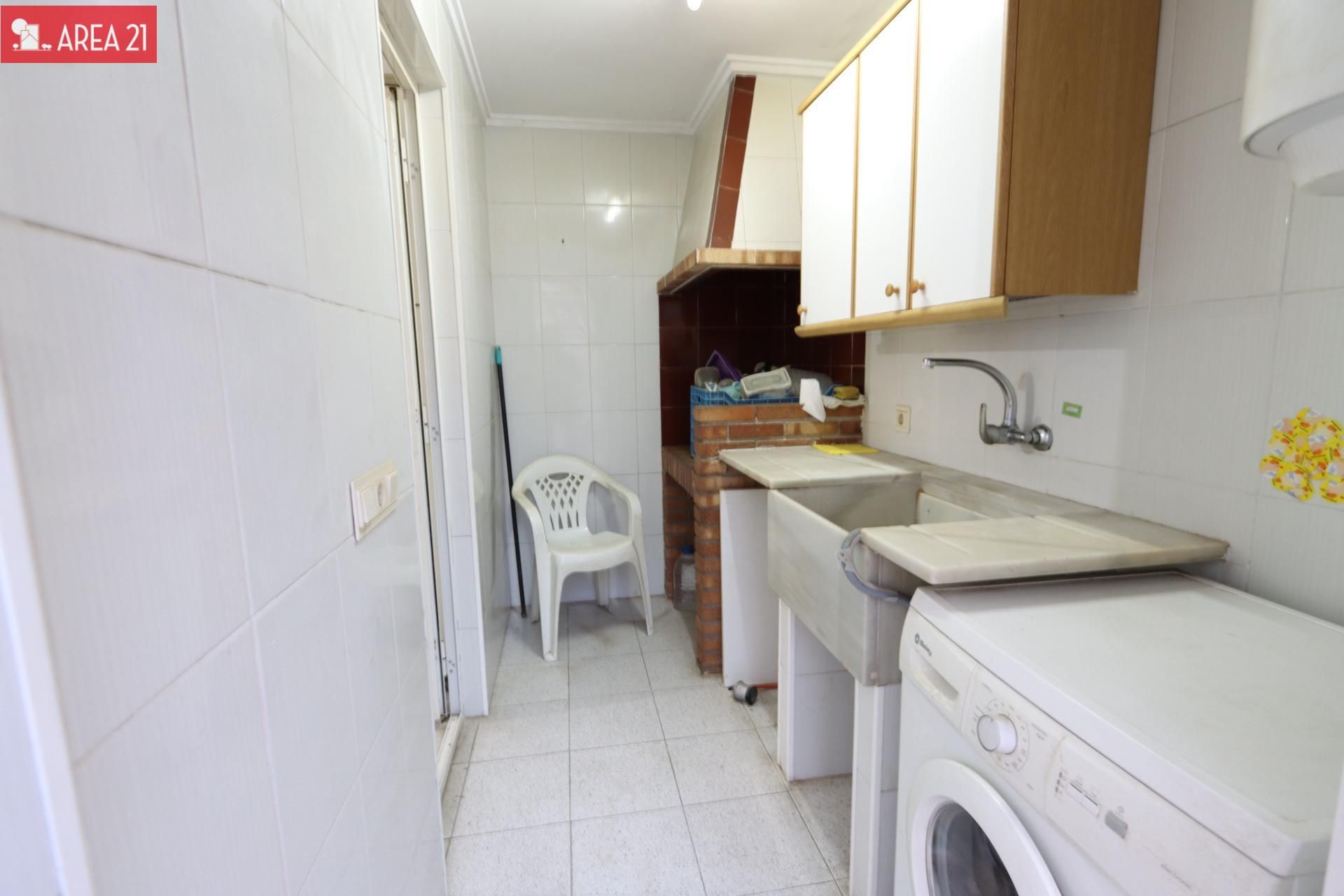 Planta baja for sale in Núcleo Urbano