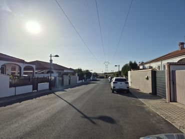 Terraced house for sale in Calle Alberquilla