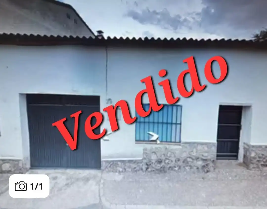 Vista exterior de Casa o chalet en venta en Mondéjar