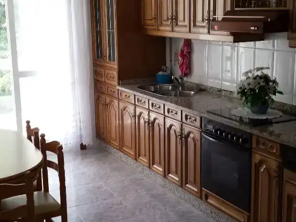 Cuina de Pis en venda en Maceda amb Parquet, Traster i Moblat
