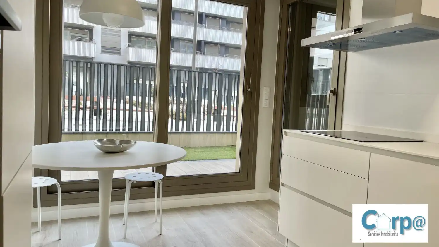 Terrasse von Wohnung zur Miete in  Pamplona / Iruña mit Heizung, Terrasse und Abstellraum