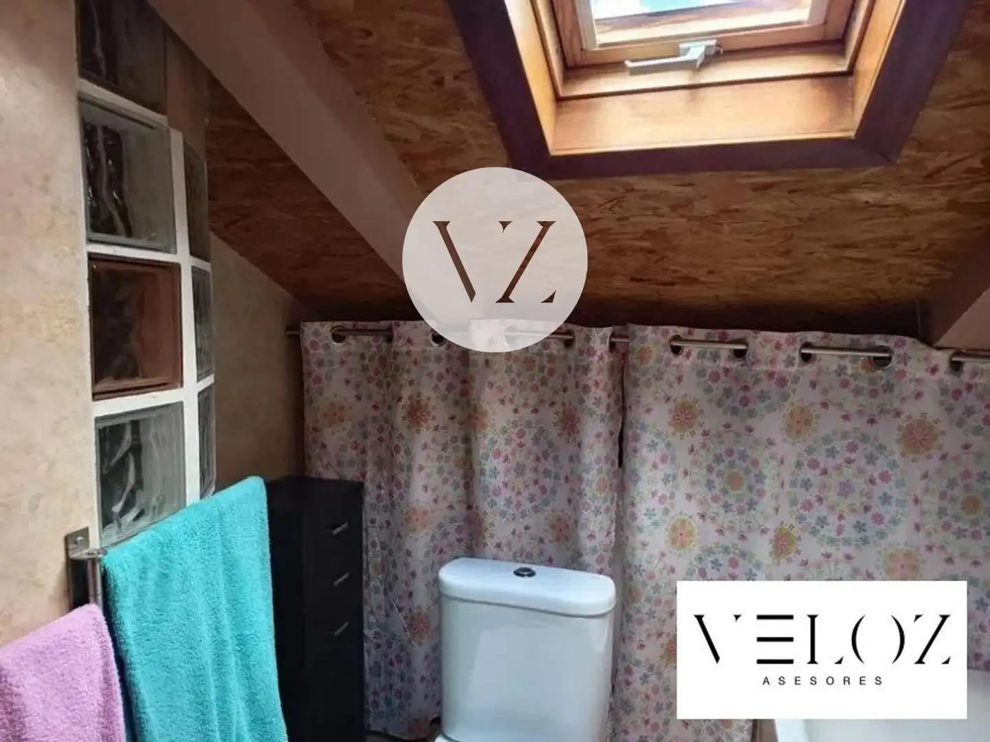 Badezimmer von Maisonette zur Miete in Salamanca mit Heizung und Waschmaschine