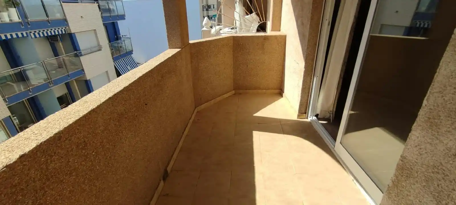Flat with terrace for sale in Playa de los Locos, imagen 3