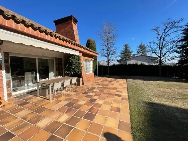 Terraza de Casa o chalet en venta en Cerdanyola del Vallès con Aire acondicionado, Calefacción y Jardín privado