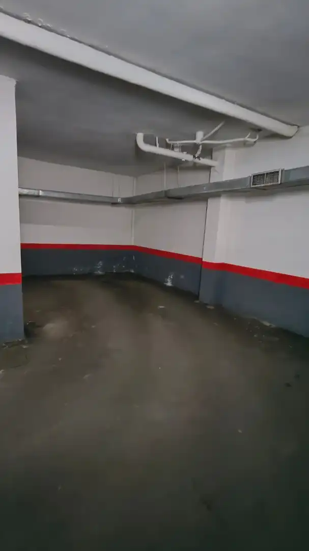 Garage zur Miete in Madrid