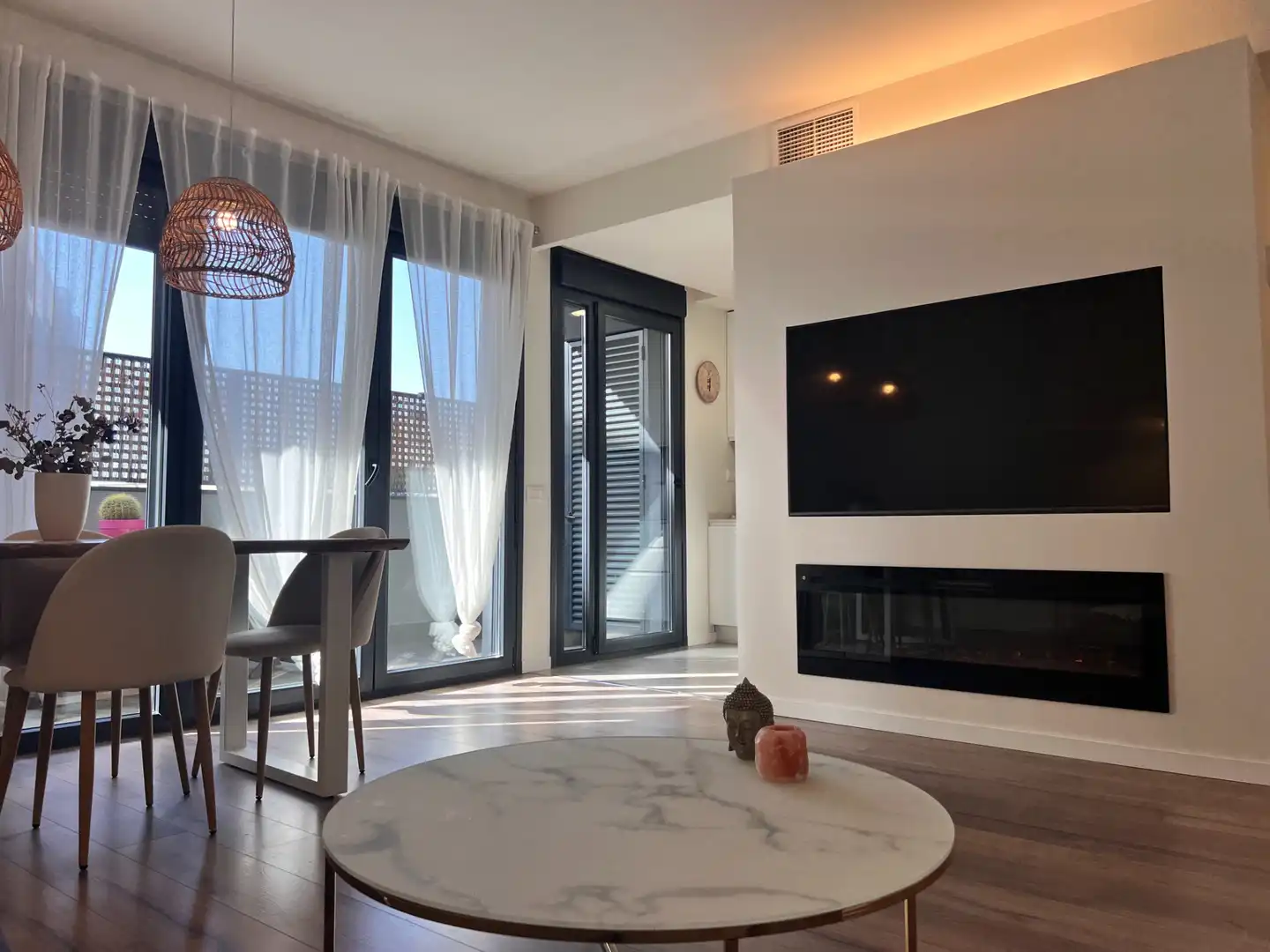 Living room of Ground floor for sale in Arenys de Mar  with Air Conditioner, Heating and Parquet flooring