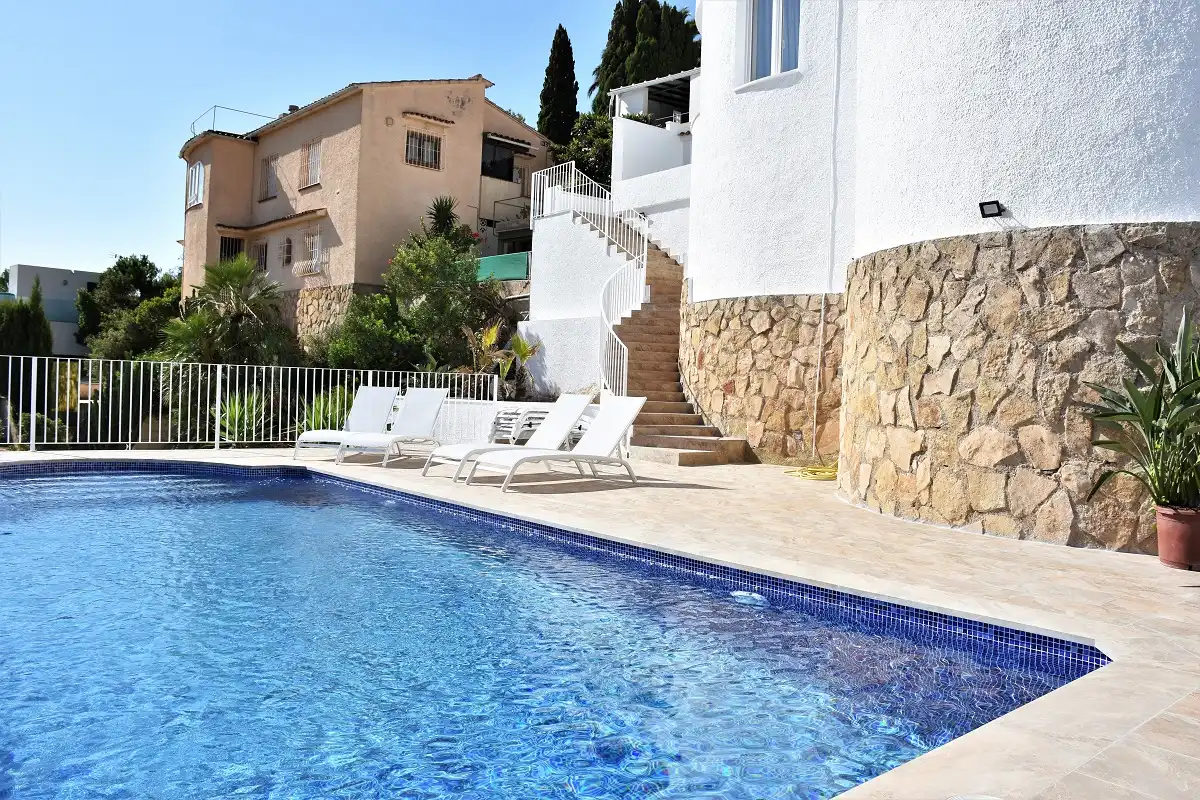 Piscina de Casa o chalet en venta en Calpe / Calp con Aire acondicionado, Calefacción y Jardín privado