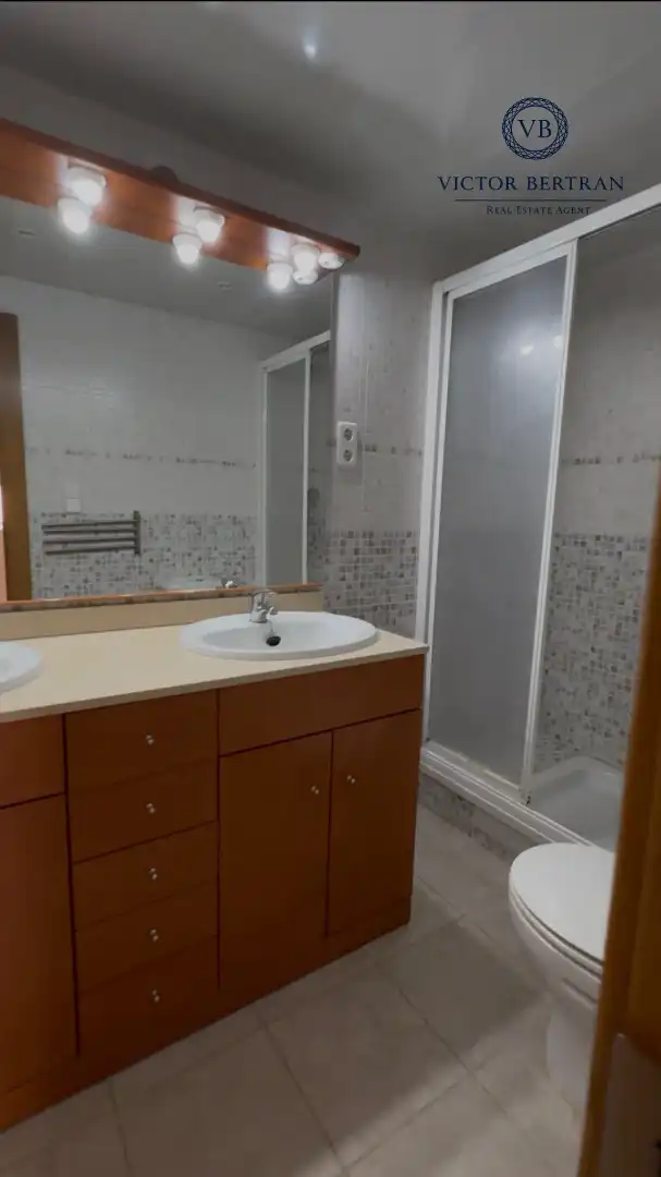 Baño de Ático en venta en Premià de Mar con Calefacción, Parquet y Terraza