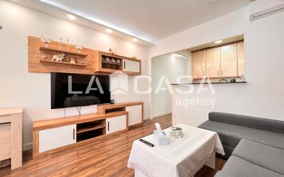 Flat for sale in  Barcelona Capital  with Heating