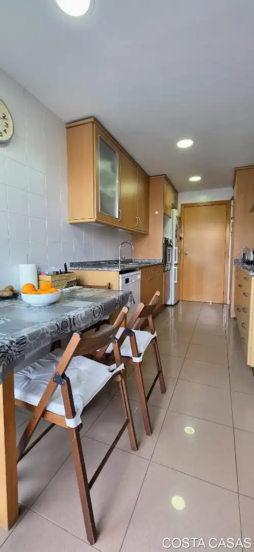 Kitchen of Duplexes for sale in Castelldefels  with Air Conditioner, Heating and Parquet flooring
