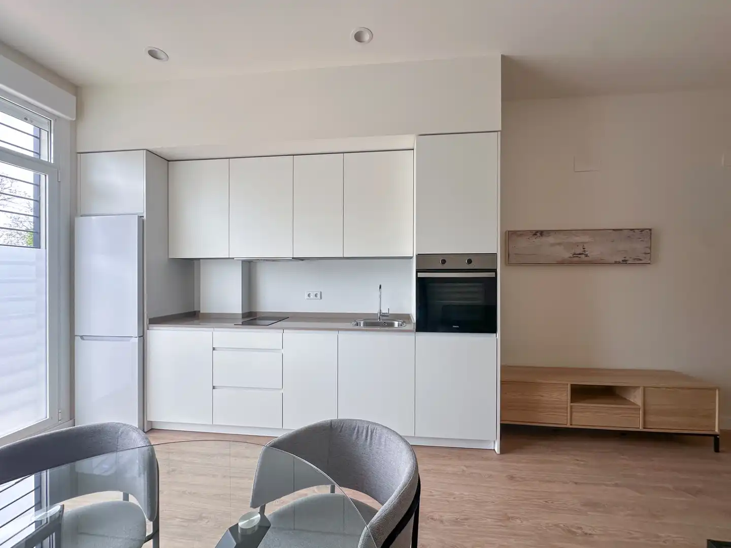 Kitchen of Flat for sale in Sevilla  with Air Conditioner, Furnished and Oven