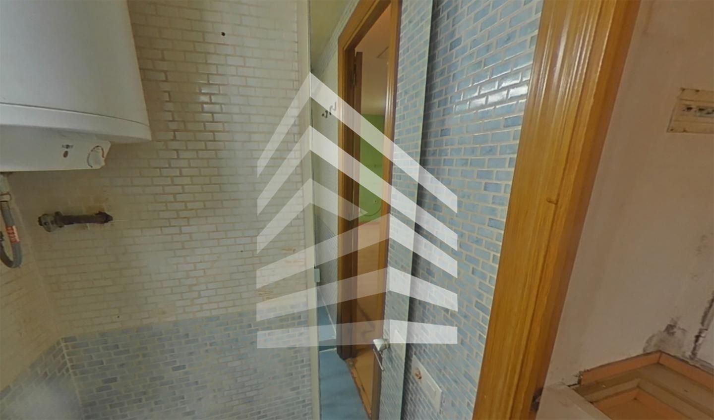 Flat for sale in Cornellà de Llobregat  with Terrace