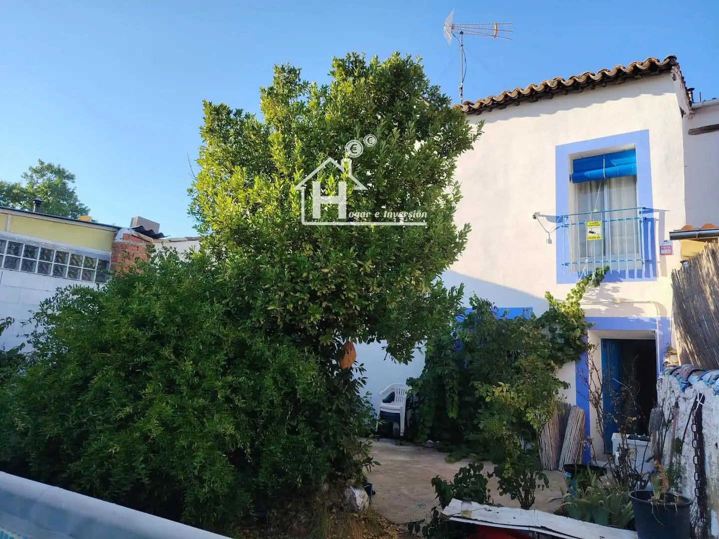 Vista exterior de Casa o chalet en venta en Alcocer con Jardín privado, Terraza y Trastero