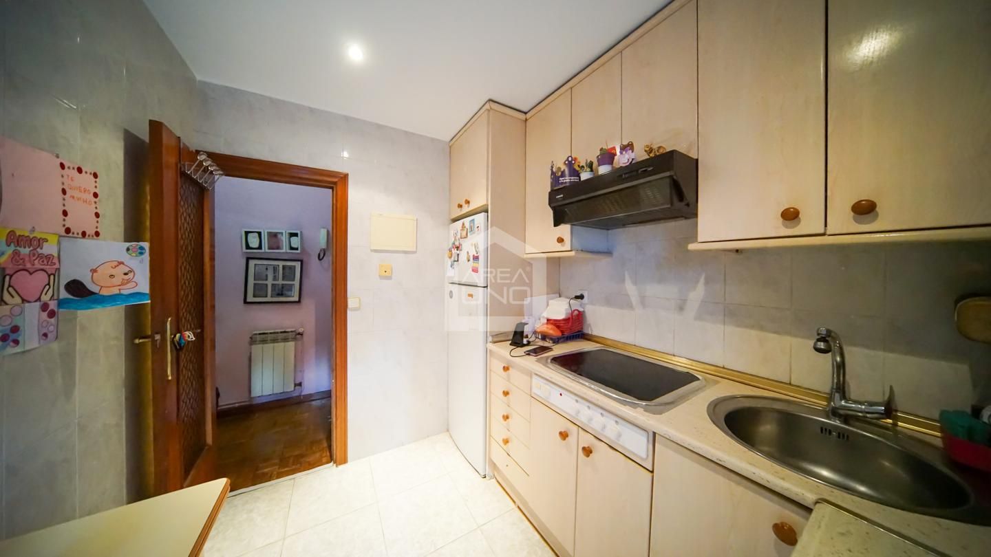 Cuina de Pis en venda en Alcorcón amb Calefacció, Parquet i Terrassa