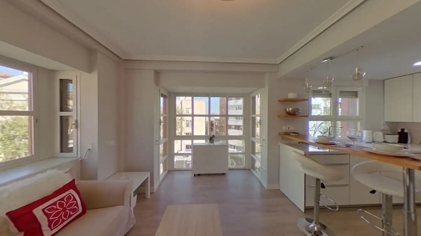 Flat with lift to rent in Calle de Alvarado, imagen 9