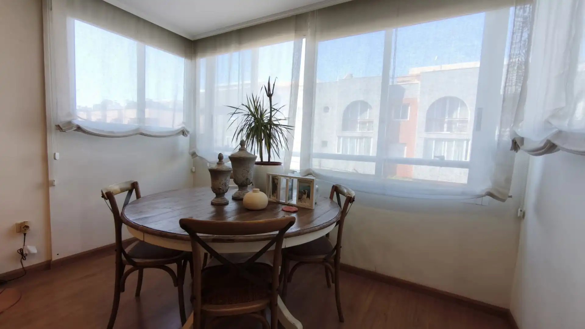 Comedor de Apartamento en venta en Pueblo - Urbanizaciones