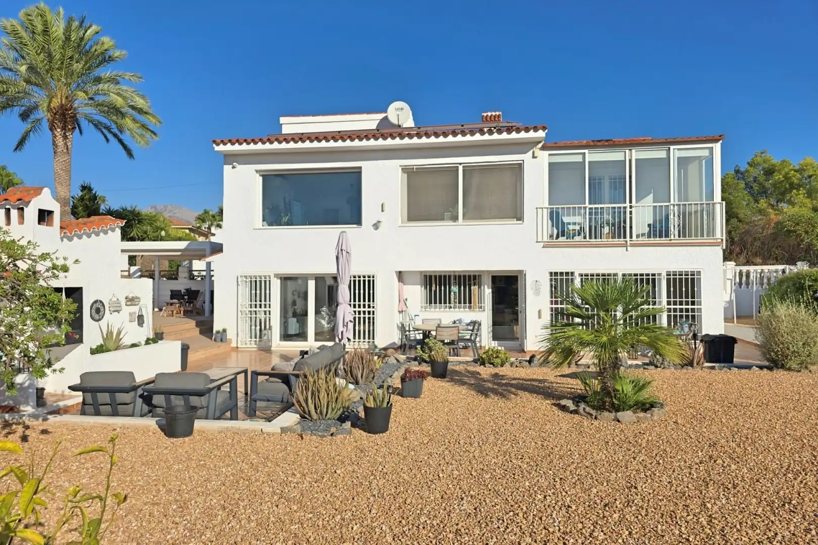Casa con terraza en venta en Pueblo - Urbanizaciones, imagen 2