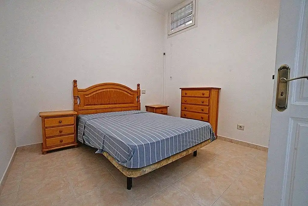 Habitación de Piso de alquiler en Las Palmas de Gran Canaria con Aire acondicionado, Amueblado y Balcón