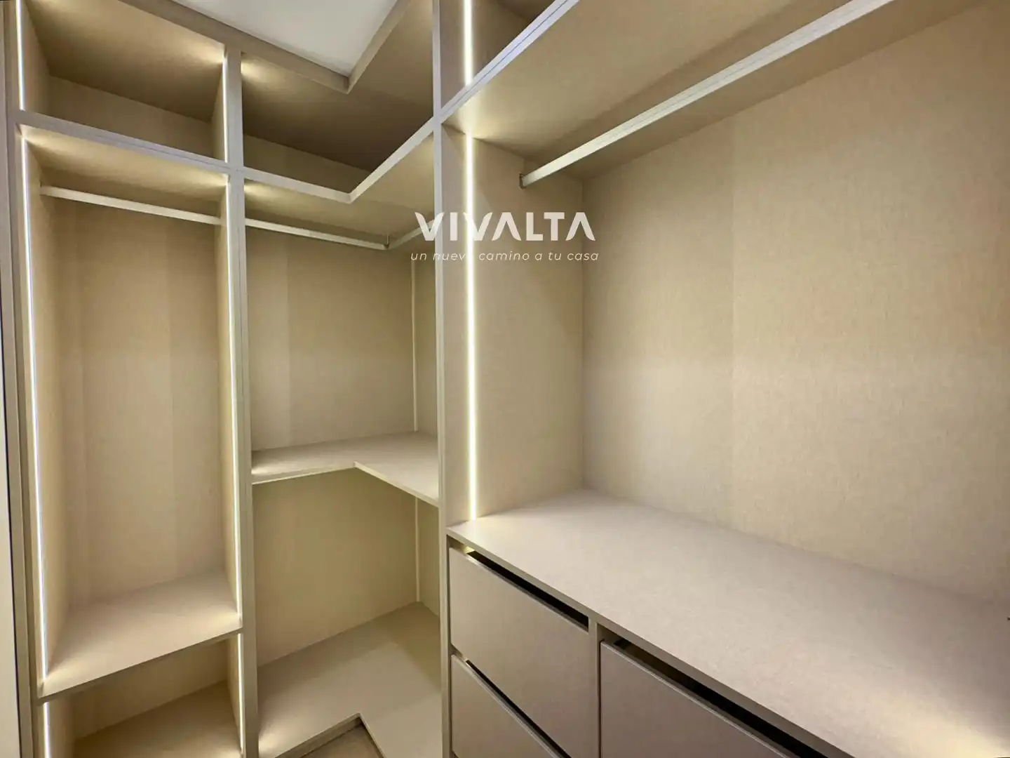Schlafzimmer von Maisonette zum Verkauf in Madrid mit Klimaanlage, Heizung und Haustechnik
