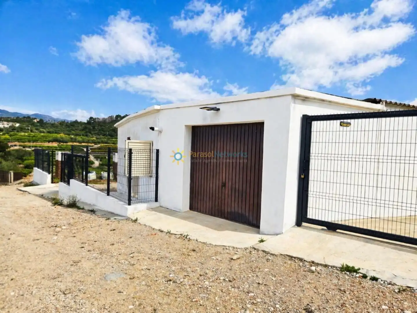 Houses for sale in Castellonet de la Conquesta  with Air Conditioner and Private garden