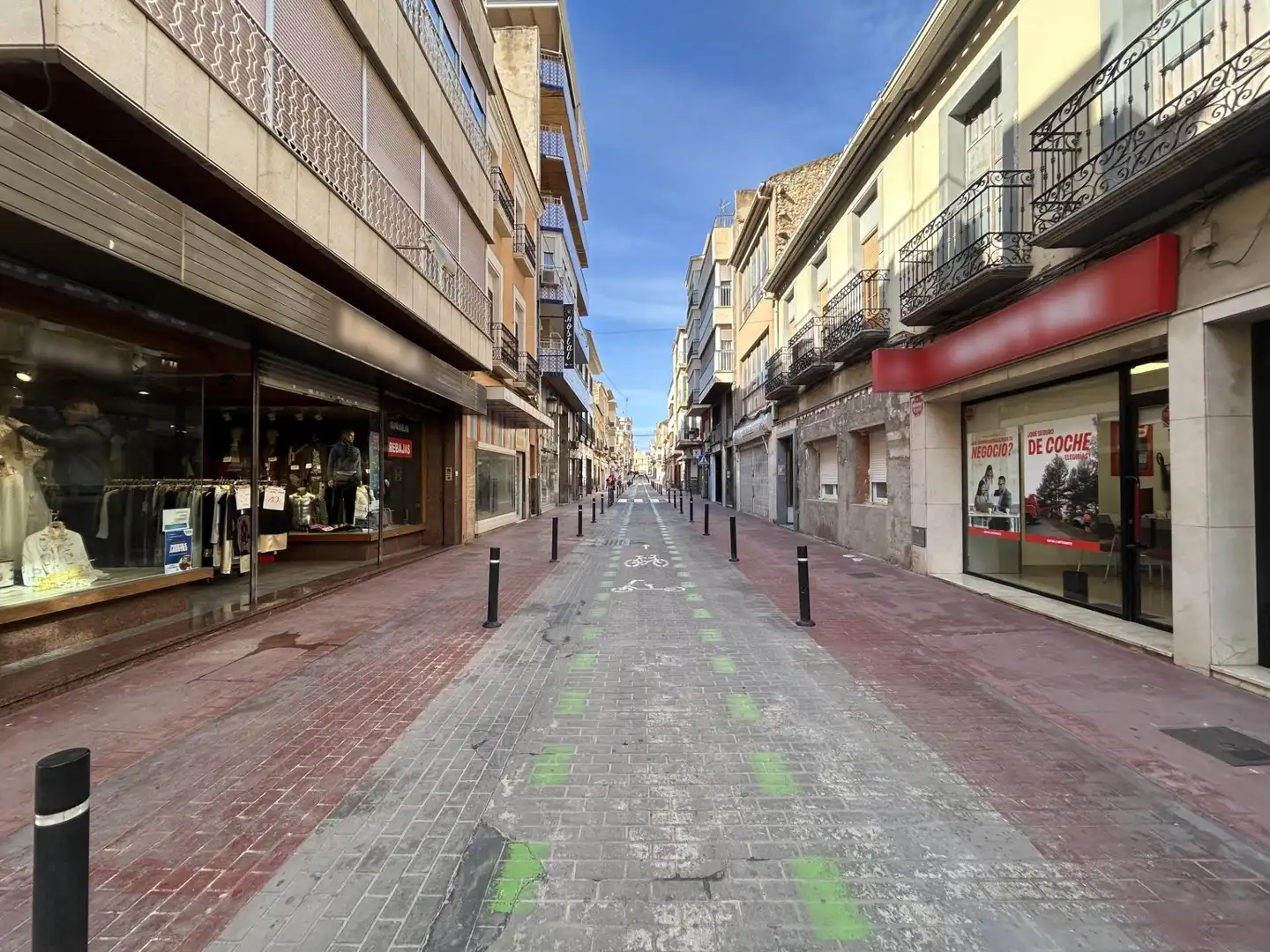 Vista exterior de Piso en venta en Novelda con Alarma