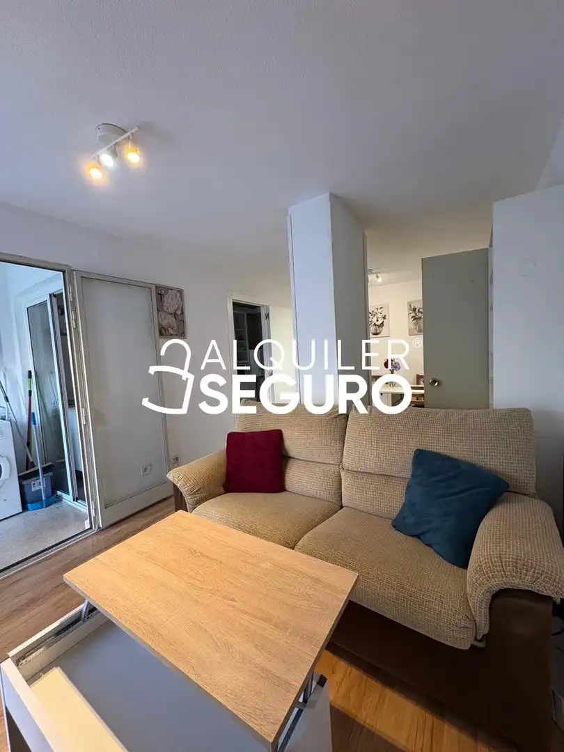 Living room of Flat for rent in Puente de Vallecas