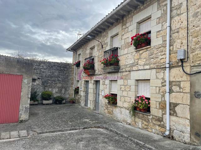 Casa-chalet en Venta en Burgos en Merindad de Río Ubierna