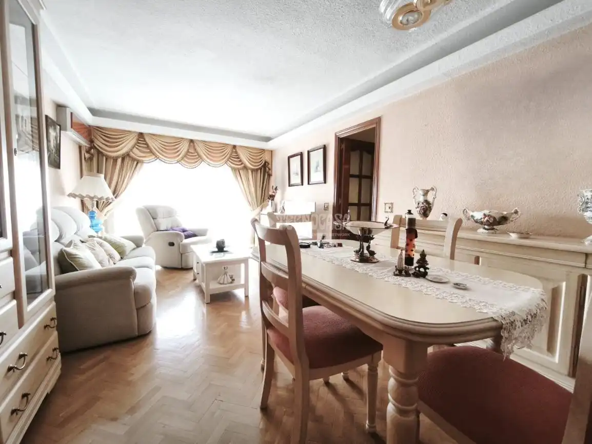 Comedor de Piso en venta en Móstoles con Aire acondicionado y Calefacción